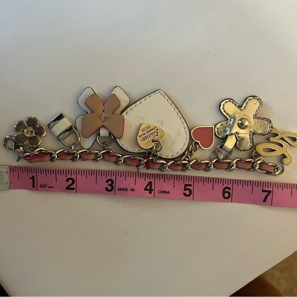 Guess Charm Bracelet 7” Butterflies Hearts Silver and  Pink - Picture 4 of 8